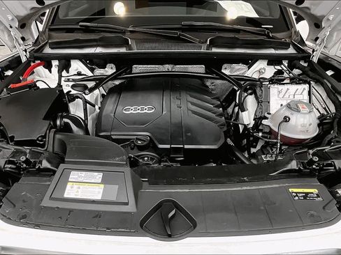 Certified 2023 Audi Q5 2.0T Premium w/ Convenience Package image 29