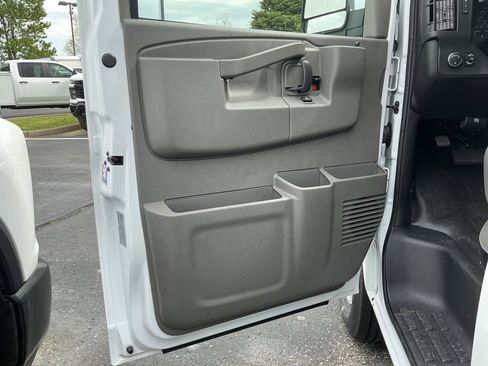 New 2025 Chevrolet Express 2500 w/ Driver Convenience Package RWD image 9