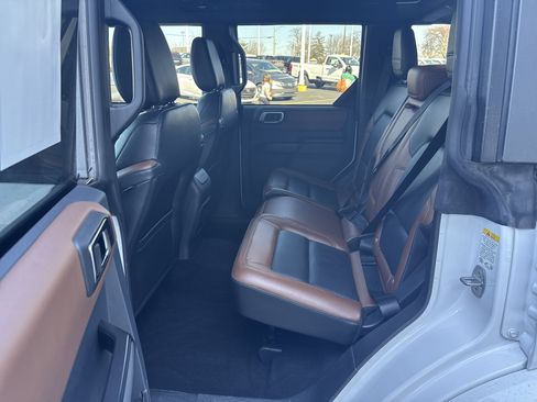 Used 2024 Ford Bronco Outer Banks image 25