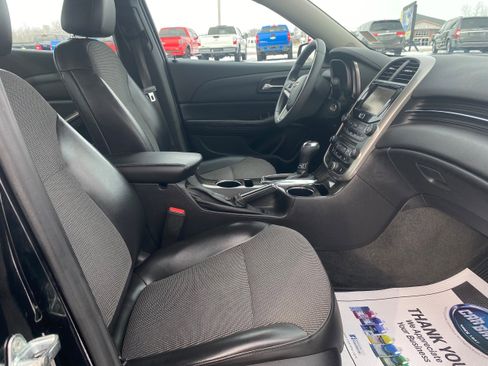 Used 2016 Chevrolet Malibu LT w/ Power Convenience Package image 16