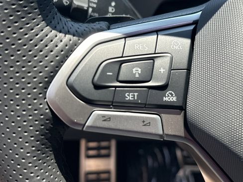 New 2026 Volkswagen Tiguan SEL R-Line AWD/4WD image 19