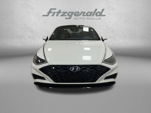 Used 2020 Hyundai Sonata Limited w/ Preferred Accessory Package FWD image 10