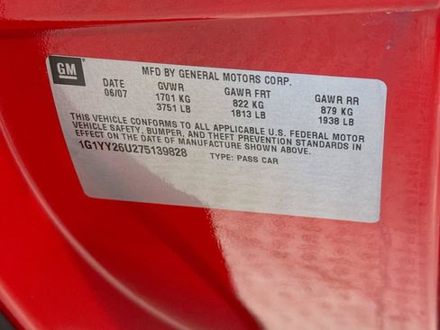 Used 2007 Chevrolet Corvette Coupe w/ Preferred Equipment Group RWD image 32