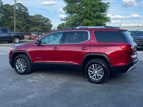 Used 2019 GMC Acadia SLT w/ LPO, Floor Liner Package FWD image 5
