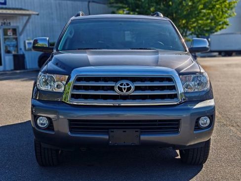 Used 2014 Toyota Sequoia Limited AWD/4WD image 2