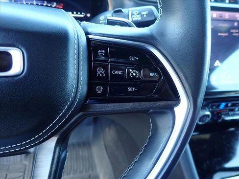 Used 2022 Jeep Grand Cherokee L Overland AWD/4WD image 17