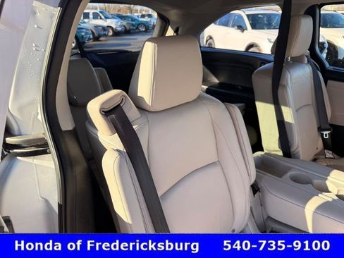 Certified 2025 Honda Odyssey EX-L image 43