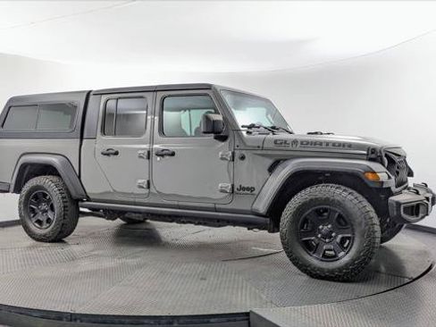 Used 2023 Jeep Gladiator Sport AWD/4WD image 11
