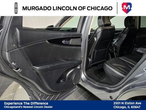 Used 2021 Lincoln Nautilus AWD image 30