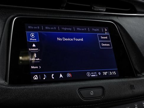 Used 2021 Cadillac XT4 Premium Luxury FWD image 31