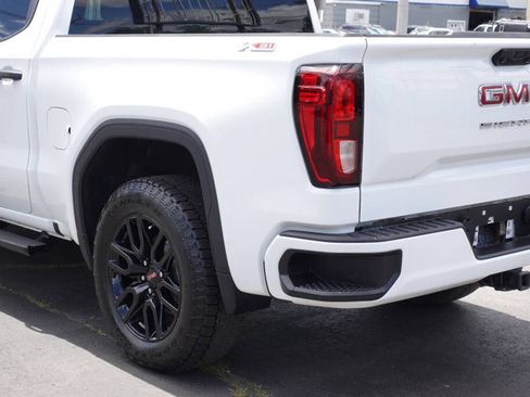 Used 2023 GMC Sierra 1500 Pro w/ Graphite Edition AWD/4WD image 10