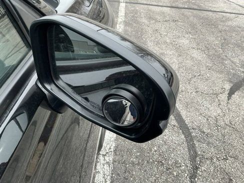 Used 2025 Honda HR-V LX image 18