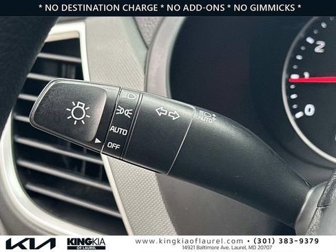 Used 2023 Kia Seltos LX AWD/4WD image 11