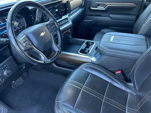 Used 2024 Chevrolet Silverado 3500 High Country w/ Technology Package AWD/4WD image 11