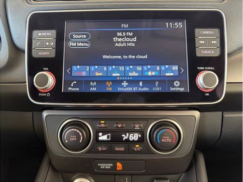 Used 2025 Nissan Leaf S FWD image 20