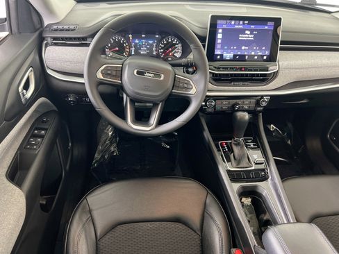 Used 2022 Jeep Compass Latitude w/ Sun and Sound Group image 22