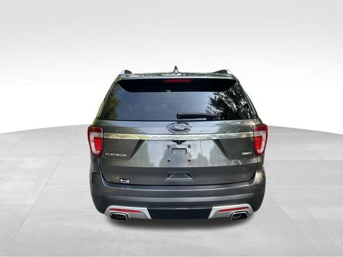 Used 2016 Ford Explorer Platinum AWD/4WD image 4