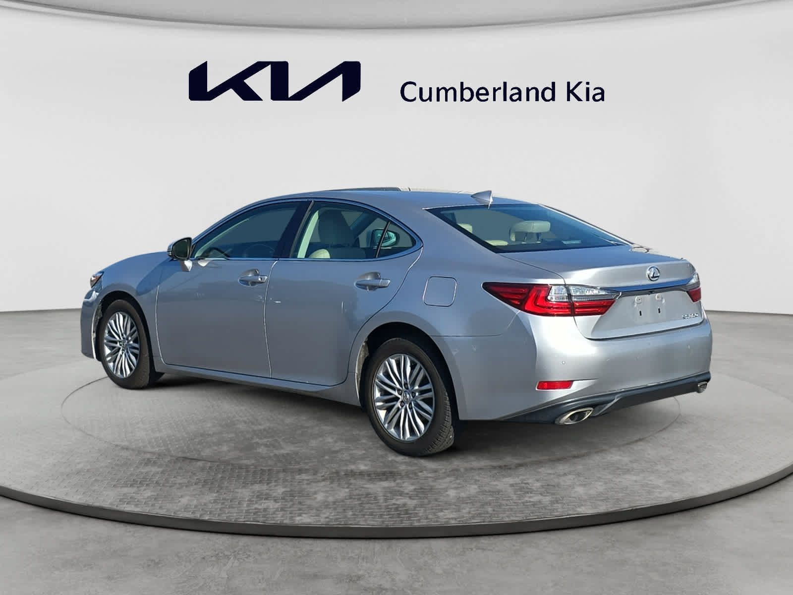 Used 2017 Lexus ES 350 w/ Premium Package FWD image 3