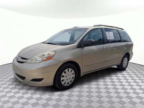 Used 2008 Toyota Sienna LE image 8