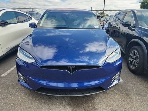 Used 2017 Tesla Model X 100D AWD/4WD image 2