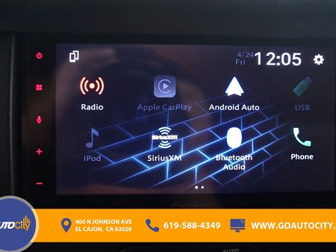 Used 2017 Jeep Wrangler Unlimited Rubicon AWD/4WD image 11