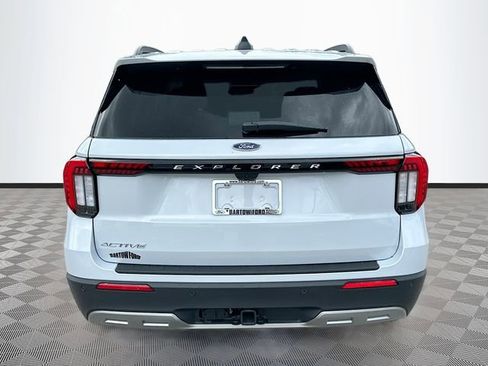 New 2026 Ford Explorer Active w/ Active Comfort Package image 5