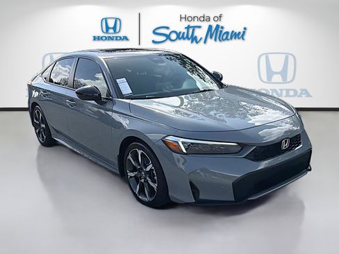 Used 2025 Honda Civic Sport Touring image 1