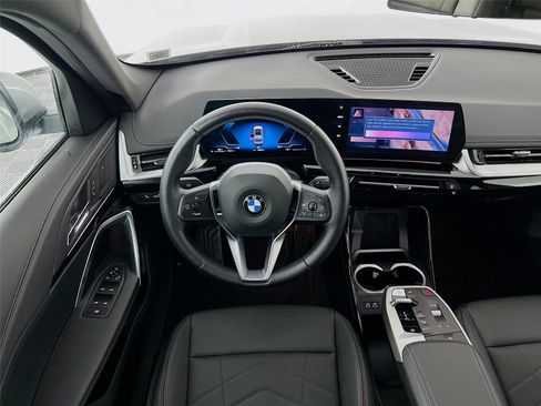Used 2025 BMW X1 xDrive28i AWD/4WD image 21