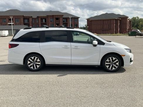 Used 2026 Honda Odyssey EX-L image 13