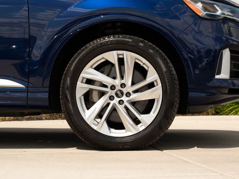 Certified 2022 Audi Q7 3.0T Premium Plus AWD/4WD image 31