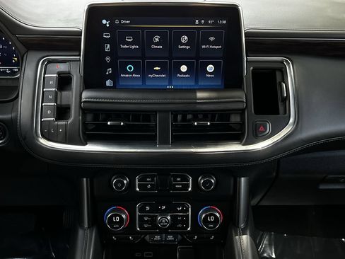 Used 2024 Chevrolet Tahoe LT AWD/4WD image 17