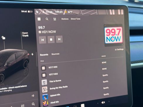 Used 2023 Tesla Model Y Performance image 24