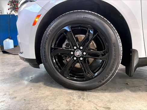 Used 2024 Buick Enclave Essence w/ Experience Buick Package image 7