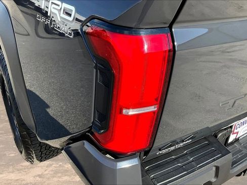 Used 2025 Toyota Tacoma TRD Off-Road AWD/4WD image 26