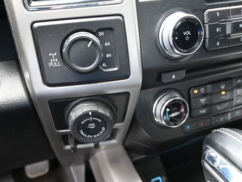 Used 2018 Ford F150 Lariat w/ Equipment Group 502A Luxury AWD/4WD image 35