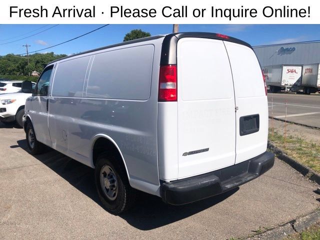 Used 2020 Chevrolet Express 2500 w/ Communications Package RWD image 3