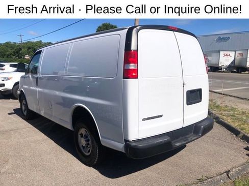 Used 2020 Chevrolet Express 2500 w/ Communications Package RWD image 3