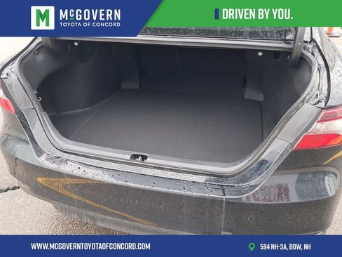 Used 2021 Toyota Camry LE image 6