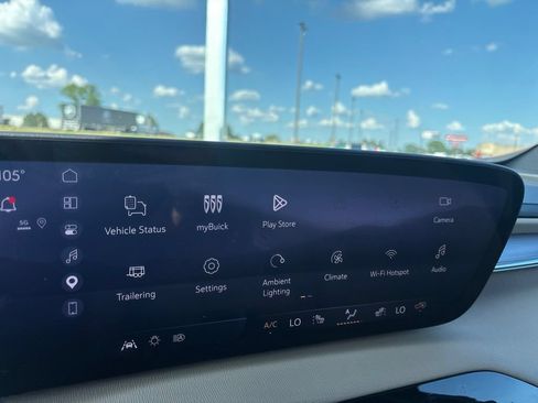 Used 2026 Buick Enclave Preferred w/ Power Package FWD image 25
