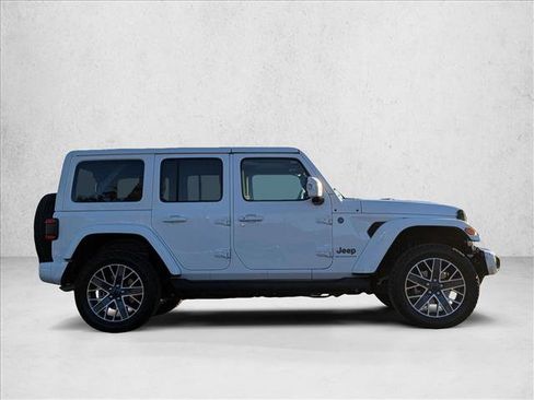 Used 2024 Jeep Wrangler High Altitude image 4