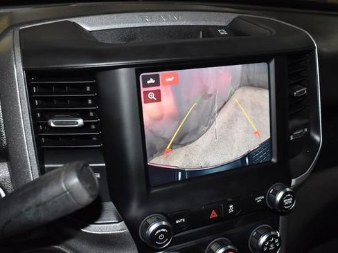 Used 2024 RAM 2500 Tradesman w/ Chrome Appearance Group image 16