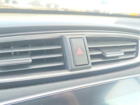 Used 2017 Honda CR-V EX-L image 16