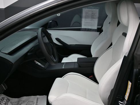 Used 2024 Tesla Model 3 Performance image 16