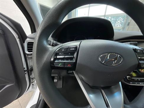 Used 2018 Hyundai Ioniq Blue FWD image 21
