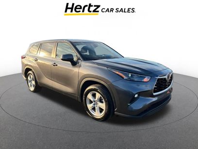 Used 2025 Toyota Highlander LE