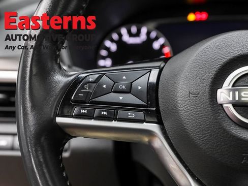 Used 2023 Nissan Altima 2.5 SL FWD image 15