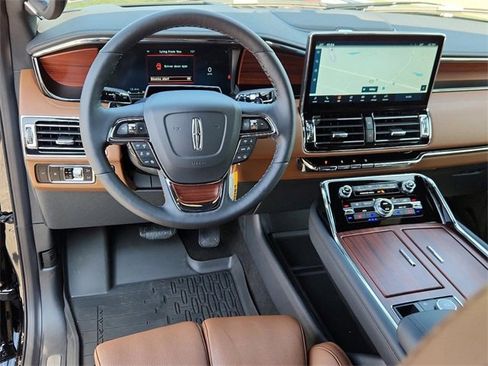 New 2023 Lincoln Navigator Reserve image 18