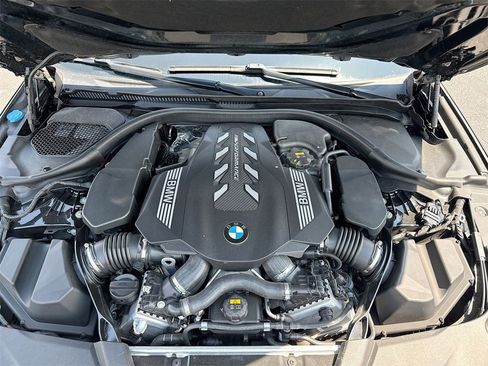 Used 2020 BMW M550i xDrive image 26