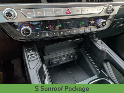 Used 2024 Kia Telluride S w/ S Sunroof Package FWD image 20