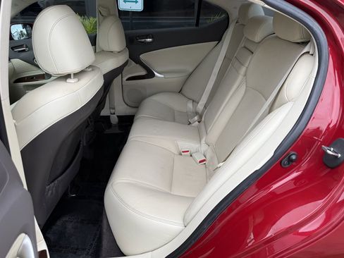 Used 2013 Lexus IS 250 image 10